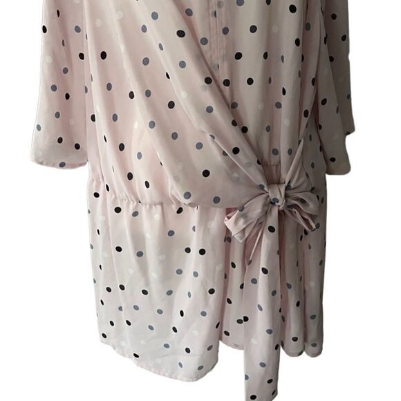 Lane Bryant light pink polka dot tie front tunic size 20 - Picture 3 of 9